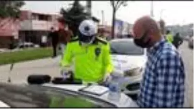 Son dakika haber! Esenyurt'ta koronavirüs denetiminde 15 minibüs şoförüne ceza Son dakika haber! Esenyurt'ta koronavirüs denetiminde 15 minibüs şoförüne ceza