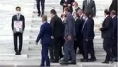 Eski Sağlık Bakanı Osman Durmuş son yolculuğuna uğurlandı Eski Sağlık Bakanı Osman Durmuş son yolculuğuna uğurlandı
