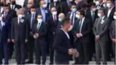 Eski Sağlık Bakanı Osman Durmuş son yolculuğuna uğurlandı Eski Sağlık Bakanı Osman Durmuş son yolculuğuna uğurlandı