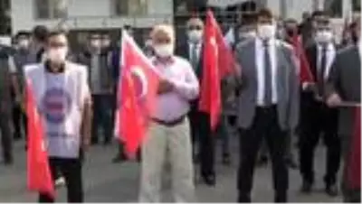 Fransa'nın İslam karşıtı tutumuna tepki Fransa'nın İslam karşıtı tutumuna tepki