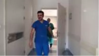 Gebeliğin 5. ayında doğum kanalına giren bebeğin konumu müdahaleyle düzeltildi Gebeliğin 5. ayında doğum kanalına giren bebeğin konumu müdahaleyle düzeltildi