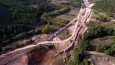 Gediz-Simav-Demirci ayrımında yol yapım çalışmaları Gediz-Simav-Demirci ayrımında yol yapım çalışmaları