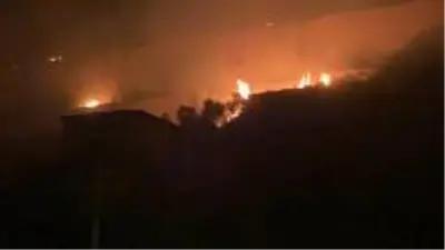 Son dakika haberleri | Yangının devam ettiği bölgede trafo bomba gibi patladı Son dakika haberleri | Yangının devam ettiği bölgede trafo bomba gibi patladı