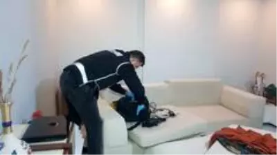 Hücre evlerine şafak operasyonu: Şüphelilerden biri makine dairesinde bulundu Hücre evlerine şafak operasyonu: Şüphelilerden biri makine dairesinde bulundu