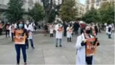 İspanya'da doktorlar 'kaliteli sağlık' talebiyle 25 yıl sonra greve gitti İspanya'da doktorlar 'kaliteli sağlık' talebiyle 25 yıl sonra greve gitti