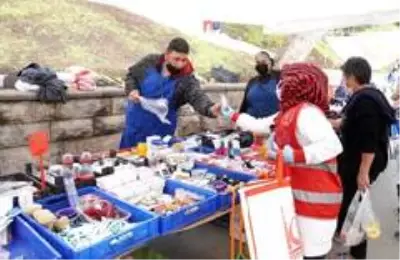 Keçiören'de öz kaynaklarla dezenfektan üretilip dağıtılıyor Keçiören'de öz kaynaklarla dezenfektan üretilip dağıtılıyor