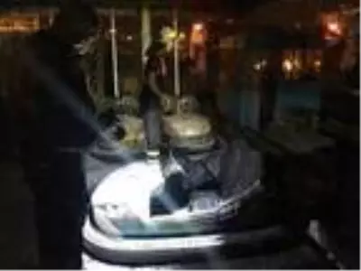 Lunaparkta çarpışan araba yandı Lunaparkta çarpışan araba yandı