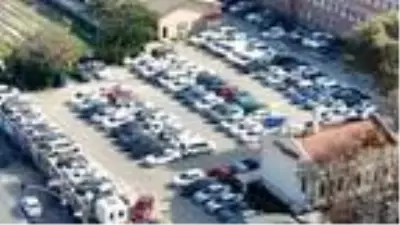 Mahmutpaşa'da esnafı, turisti, yerlisi, genci, yaşlısı maskesiz geziyor Mahmutpaşa'da esnafı, turisti, yerlisi, genci, yaşlısı maskesiz geziyor