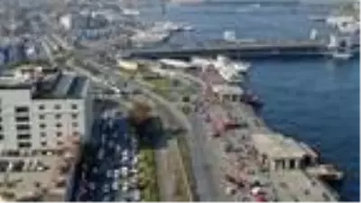 Mahmutpaşa'da esnafı, turisti, yerlisi, genci, yaşlısı maskesiz geziyor Mahmutpaşa'da esnafı, turisti, yerlisi, genci, yaşlısı maskesiz geziyor