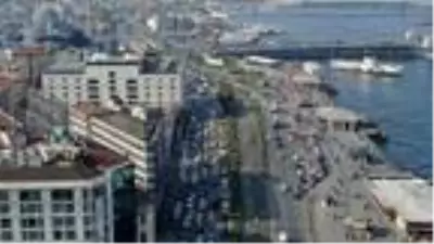 Mahmutpaşa'da esnafı, turisti, yerlisi, genci, yaşlısı maskesiz geziyor Mahmutpaşa'da esnafı, turisti, yerlisi, genci, yaşlısı maskesiz geziyor