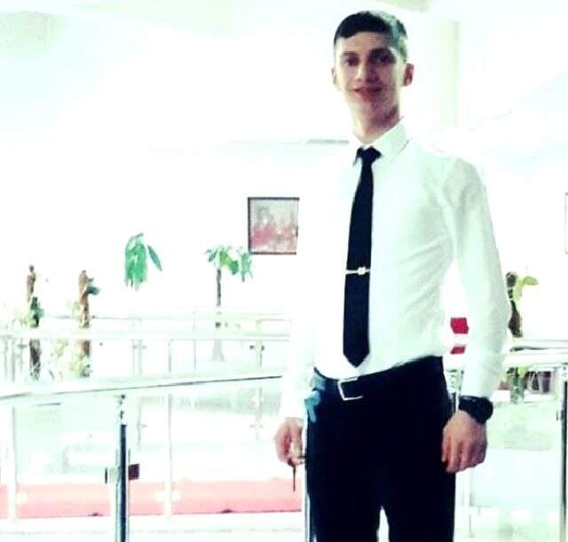 Oğlu, hamile gelininin yanında öldürülen baba: Doğum günüm oğlumun ölüm günü oldu Oğlu, hamile gelininin yanında öldürülen baba: Doğum günüm oğlumun ölüm günü oldu