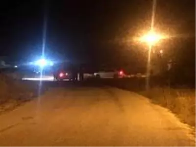 Gözü dönen şahıs, önce ayrıldığı nişanlısı ve annesini sonra kendini öldürdü Gözü dönen şahıs, önce ayrıldığı nişanlısı ve annesini sonra kendini öldürdü