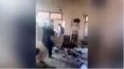 Pakistan'da bir medresede patlama: 7 ölü 72 yaralı Pakistan'da bir medresede patlama: 7 ölü 72 yaralı