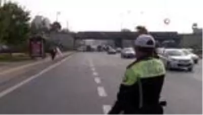 Polisten minibüslerde Covid 19 denetimi Polisten minibüslerde Covid 19 denetimi