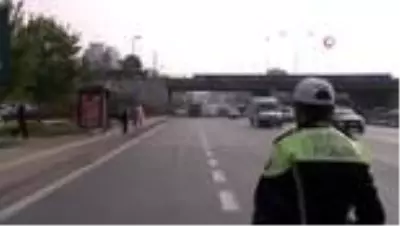 Polisten minibüslerde Covid 19 denetimi Polisten minibüslerde Covid 19 denetimi
