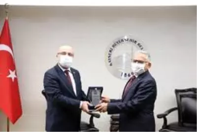 Rektör Karamustafa'dan Büyükkılıç'a teşekkür ziyareti Rektör Karamustafa'dan Büyükkılıç'a teşekkür ziyareti