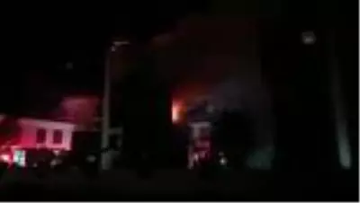 Seferihisar'da çıkan yangında iki ev kullanılamaz hale geldi Seferihisar'da çıkan yangında iki ev kullanılamaz hale geldi