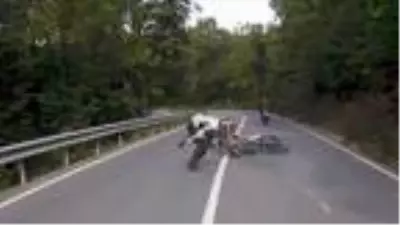 Son dakika haber... Kaza sonrası sürüklenen motosikletinin peşinden koştu Son dakika haber... Kaza sonrası sürüklenen motosikletinin peşinden koştu