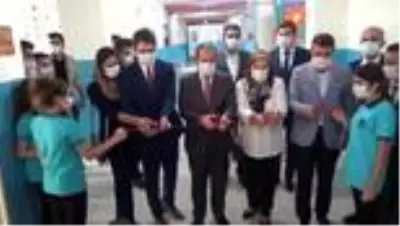 Şırnak'ın Silopi ilçesinde bir okulda robotik kodlama ve 3D yazıcılı sınıf açıldı Şırnak'ın Silopi ilçesinde bir okulda robotik kodlama ve 3D yazıcılı sınıf açıldı