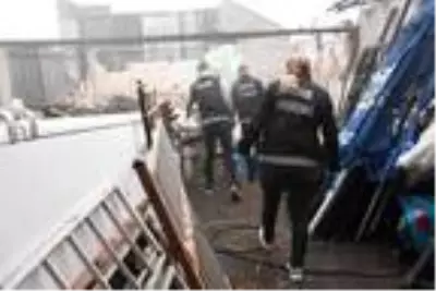 Tekirdağ'da 150 polisle operasyon: 13 gözaltı Tekirdağ'da 150 polisle operasyon: 13 gözaltı