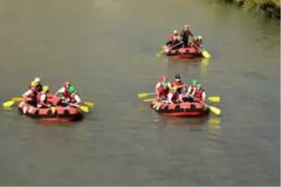 Son dakika haberleri | Terörün bittiği Hakkari'de rafting heyecanı Son dakika haberleri | Terörün bittiği Hakkari'de rafting heyecanı