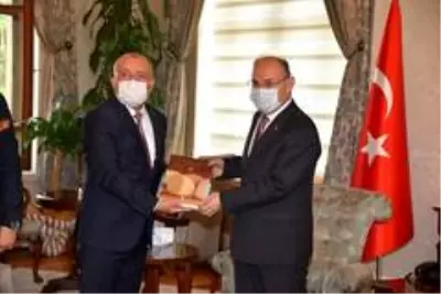 Son dakika! Türkiye Kent Konseyleri Birliği'nden Vali Karadeniz'e ziyaret Son dakika! Türkiye Kent Konseyleri Birliği'nden Vali Karadeniz'e ziyaret