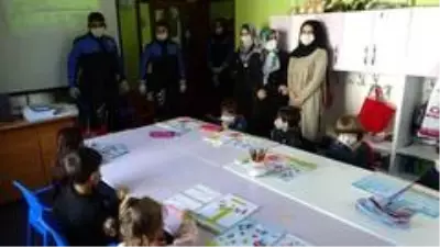 - Van Emniyet Müdürlüğünden minikler için anlamlı etkinlik - Van Emniyet Müdürlüğünden minikler için anlamlı etkinlik