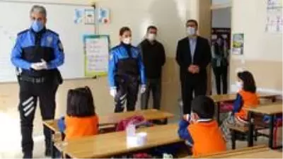 - Van Emniyet Müdürlüğünden minikler için anlamlı etkinlik - Van Emniyet Müdürlüğünden minikler için anlamlı etkinlik