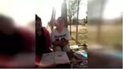 Video kliple tablet isteyen öğrencileri belediye başkanı sevindirdi - SİVAS Video kliple tablet isteyen öğrencileri belediye başkanı sevindirdi - SİVAS
