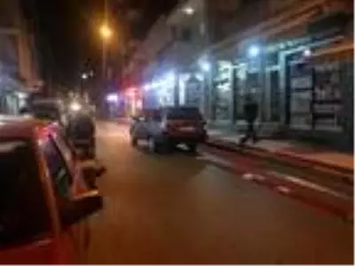 Alaşehir'de Türk bayrağının caddeye serilmesine soruşturma Alaşehir'de Türk bayrağının caddeye serilmesine soruşturma