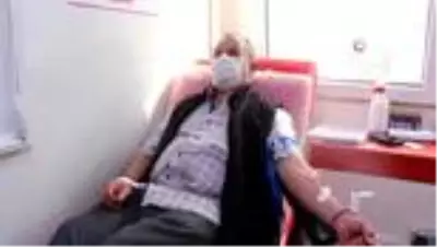 Alaşehirliler kan vermek için tek yürek oldu Alaşehirliler kan vermek için tek yürek oldu