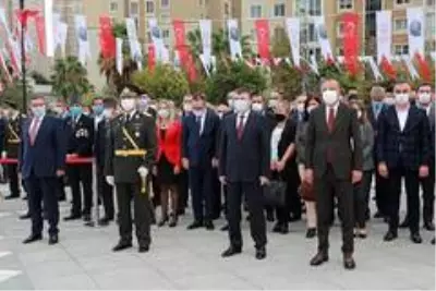 Ataşehir'de Cumhuriyet Bayramı kutlamaları başladı Ataşehir'de Cumhuriyet Bayramı kutlamaları başladı