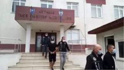 Son dakika haberi | Ayvalık polisinden uyuşturucu satıcılarına darbe Son dakika haberi | Ayvalık polisinden uyuşturucu satıcılarına darbe