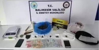 Son dakika haberi | Ayvalık polisinden uyuşturucu satıcılarına darbe Son dakika haberi | Ayvalık polisinden uyuşturucu satıcılarına darbe