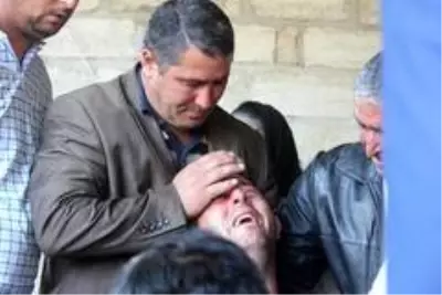 - Berde'deki hain saldırıda can verenler toprağa verildi- Gözyaşları sel oldu - Berde'deki hain saldırıda can verenler toprağa verildi- Gözyaşları sel oldu