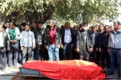 - Berde'deki hain saldırıda can verenler toprağa verildi- Gözyaşları sel oldu - Berde'deki hain saldırıda can verenler toprağa verildi- Gözyaşları sel oldu