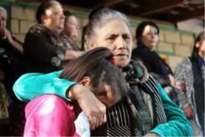 - Berde'deki hain saldırıda can verenler toprağa verildi- Gözyaşları sel oldu - Berde'deki hain saldırıda can verenler toprağa verildi- Gözyaşları sel oldu