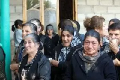 - Berde'deki hain saldırıda can verenler toprağa verildi- Gözyaşları sel oldu - Berde'deki hain saldırıda can verenler toprağa verildi- Gözyaşları sel oldu