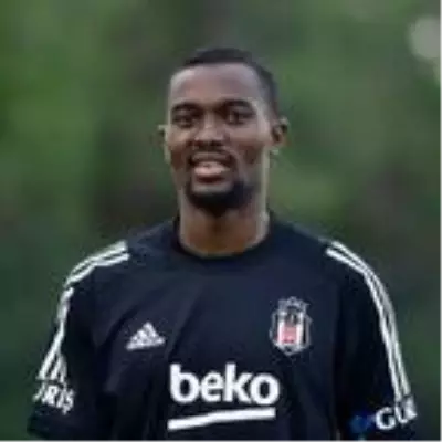 Beşiktaş'ta Mensah takımla birlikte çalıştı Beşiktaş'ta Mensah takımla birlikte çalıştı
