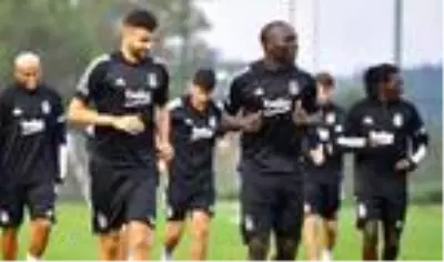 Beşiktaş'ta Mensah takımla birlikte çalıştı Beşiktaş'ta Mensah takımla birlikte çalıştı