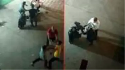 Boşanmak istemeyen kadın, kocası ve akrabaları tarafından sokak ortasında dövüldü Boşanmak istemeyen kadın, kocası ve akrabaları tarafından sokak ortasında dövüldü