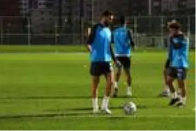 Yassine Meriah: 'Her maç çok zor geçiyor' Yassine Meriah: 'Her maç çok zor geçiyor'