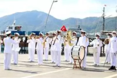 Cumhuriyet Bayramının 97.yılında Marmaris'te çelenk sunma töreni yapıldı Cumhuriyet Bayramının 97.yılında Marmaris'te çelenk sunma töreni yapıldı