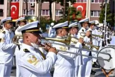 Cumhuriyet Bayramının 97.yılında Marmaris'te çelenk sunma töreni yapıldı Cumhuriyet Bayramının 97.yılında Marmaris'te çelenk sunma töreni yapıldı