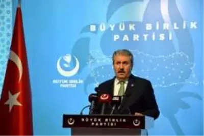BBP Genel Başkanı Mustafa Destici: 'Bugün, hür ve güçlü bir şekilde ayakta kalmamızın, geleceğe güvenle bakarak var olmamızın sebebi, milletimizin... BBP Genel Başkanı Mustafa Destici: 'Bugün, hür ve güçlü bir şekilde ayakta kalmamızın, geleceğe güvenle bakarak var olmamızın sebebi, milletimizin...