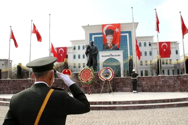 Elazığ'da 29 Ekim Cumhuriyet Bayramı kutlamaları - Elazığ