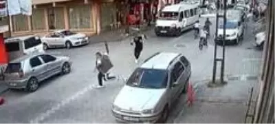 Esenyurt'ta iş yerlerini haraca bağlamaya çalışan suç makinesi yakalandı Esenyurt'ta iş yerlerini haraca bağlamaya çalışan suç makinesi yakalandı