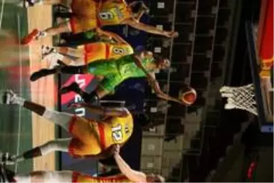 EuroLeague Kadınlar: Spar Girona: 76 ACS Sepsi: 54