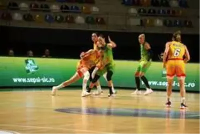 EuroLeague Kadınlar: Spar Girona: 76 ACS Sepsi: 54