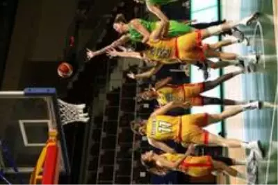 EuroLeague Kadınlar: Spar Girona: 76 ACS Sepsi: 54